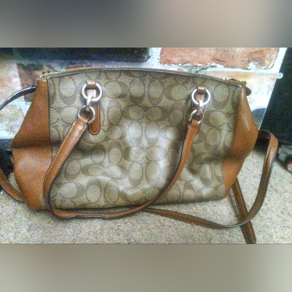 Coach purse-comes with matching wallet for free! - Picture 3 of 6